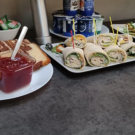 Indium Panzio فندق مبيت وإفطار 3*