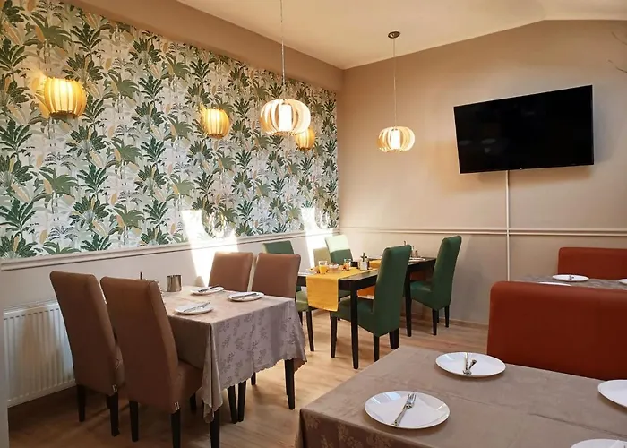 Bed & Breakfast Indium Panzio Eger