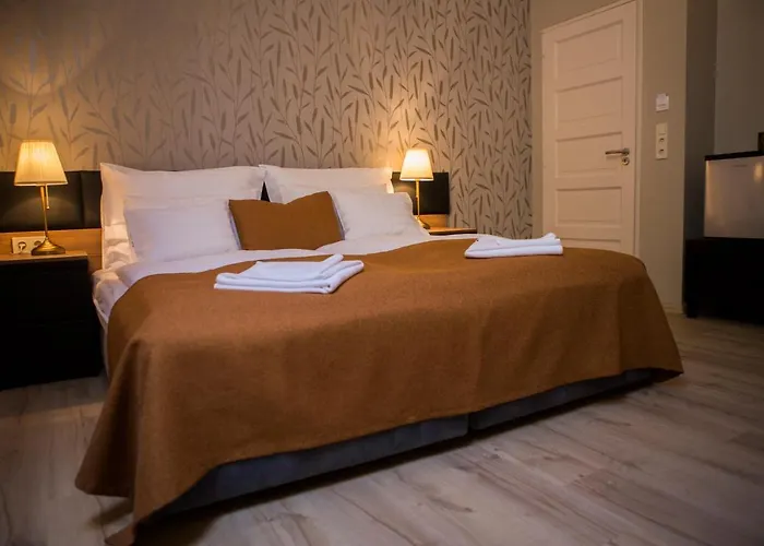 Indium Panzio Bed & Breakfast Eger