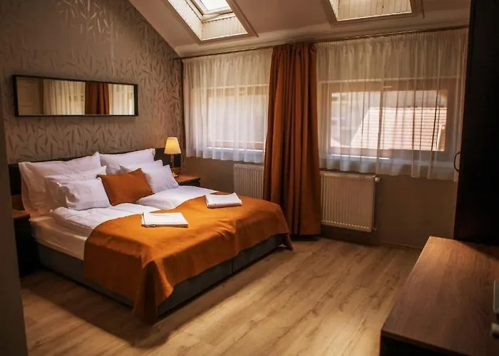 Indium Panzio Bed & Breakfast 3*