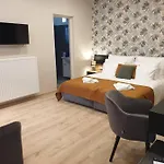 Indium Panzio Bed & Breakfast 3*