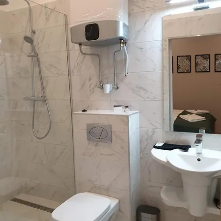 Bed & Breakfast Indium Panzio *