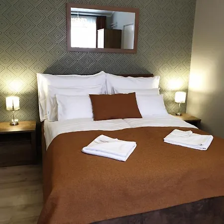 Bed & Breakfast Indium Panzio