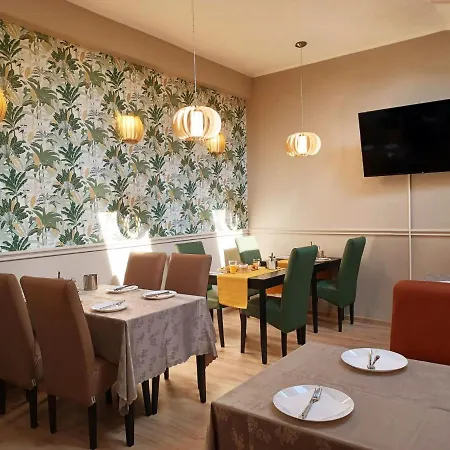 Bed and breakfast Indium Panzió Eger