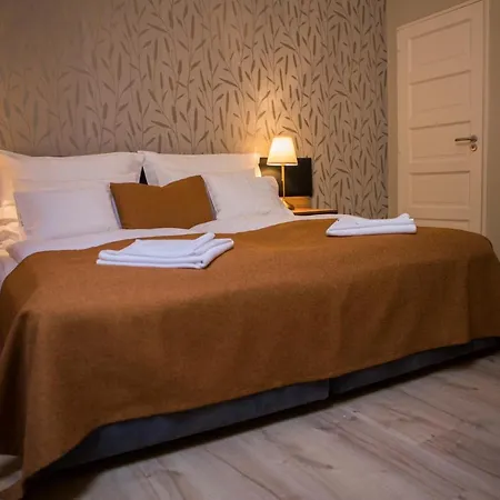 Indium Panzio Bed & Breakfast Eger