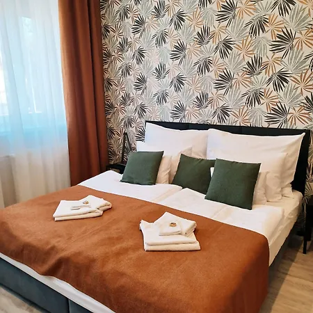 Bed and breakfast Indium Panzió 3*