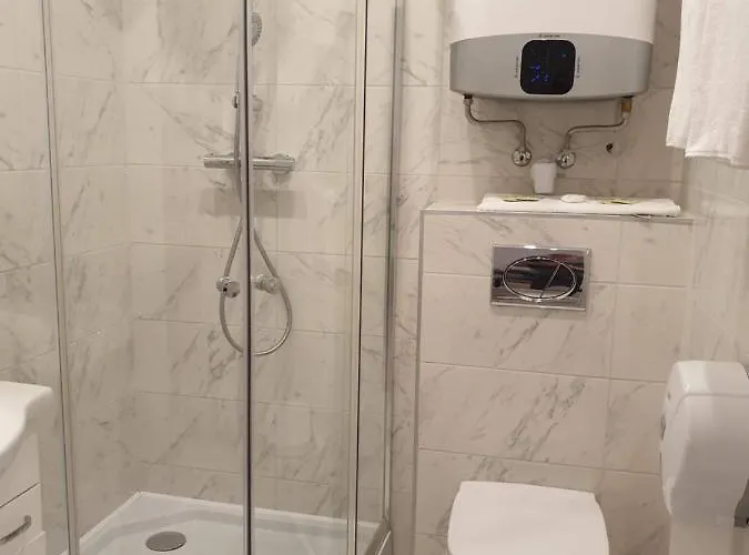Bed & Breakfast Indium Panzio Eger