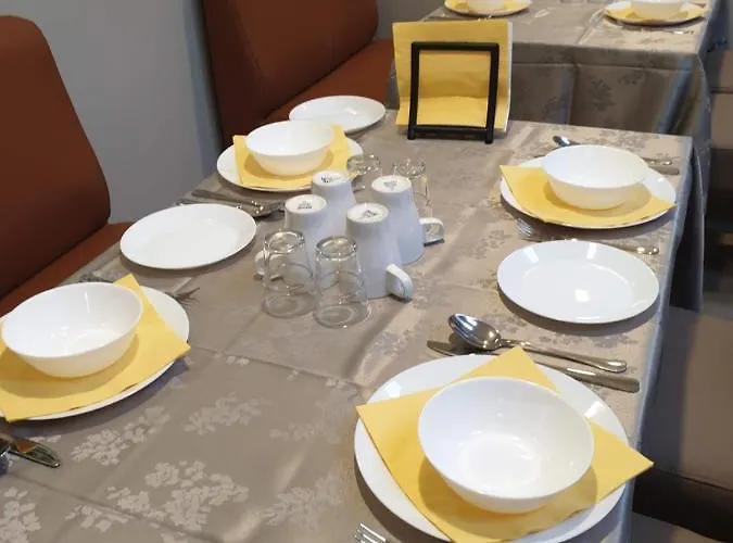 Indium Panzio Bed & Breakfast 3*